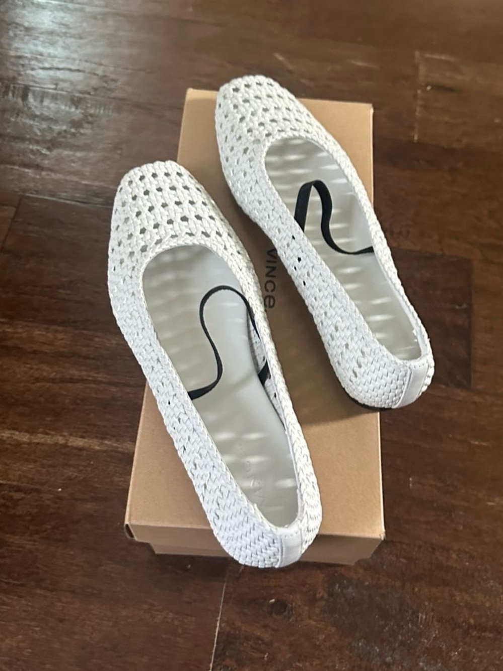 Vince Vivian White Woven Leather Mary Jane Ballet Flats Size 8 New - Picture 8 of 14